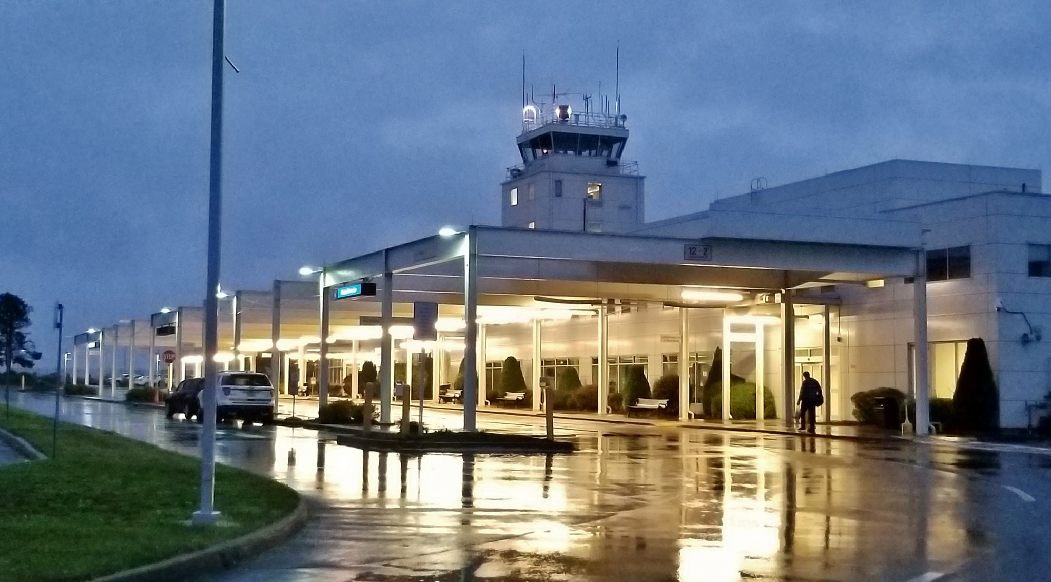 Holidays – Connect with Loved Ones – Greater Binghamton Airport – BGM